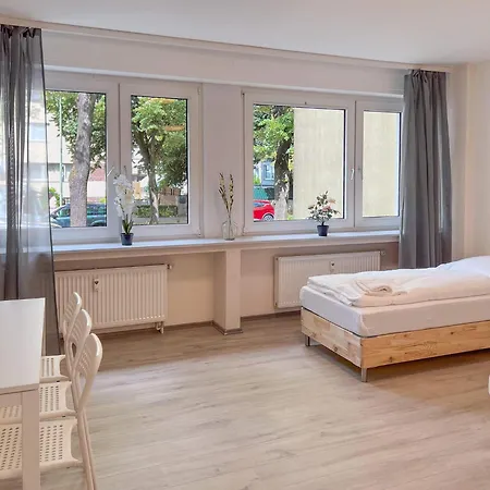 T&k Near Messe Fair Trade Duesseldorf Und Airport Eg 뒤스부르크