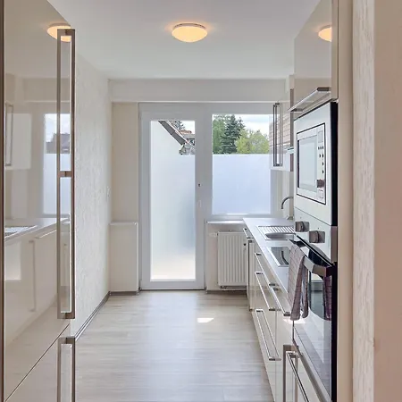 T&k Near Messe Fair Trade Duesseldorf Und Airport Eg 뒤스부르크