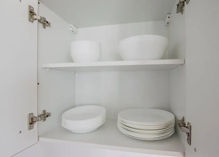 T&k Near Messe Fair Trade Duesseldorf Und Airport Eg דירה *